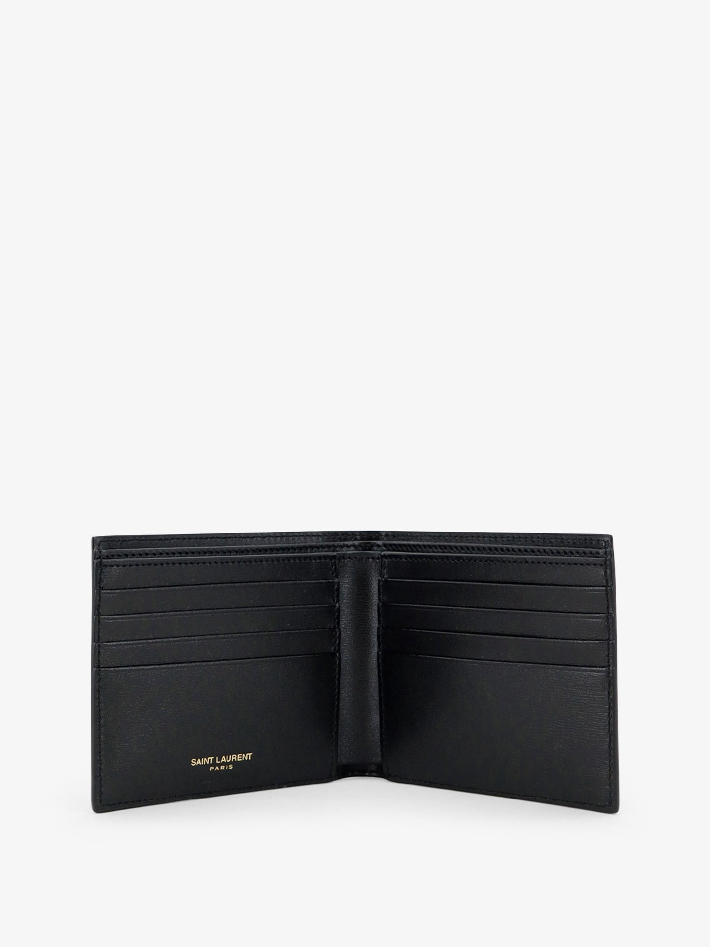 Tiny wallet in hammered leather