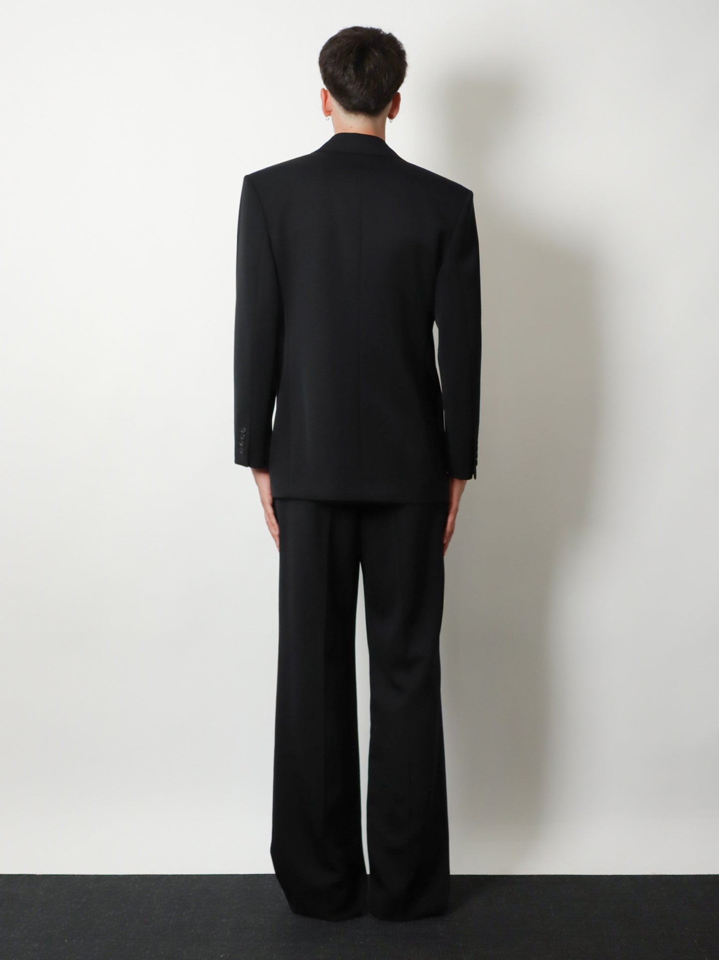 Fluid tailored certified wool trousers