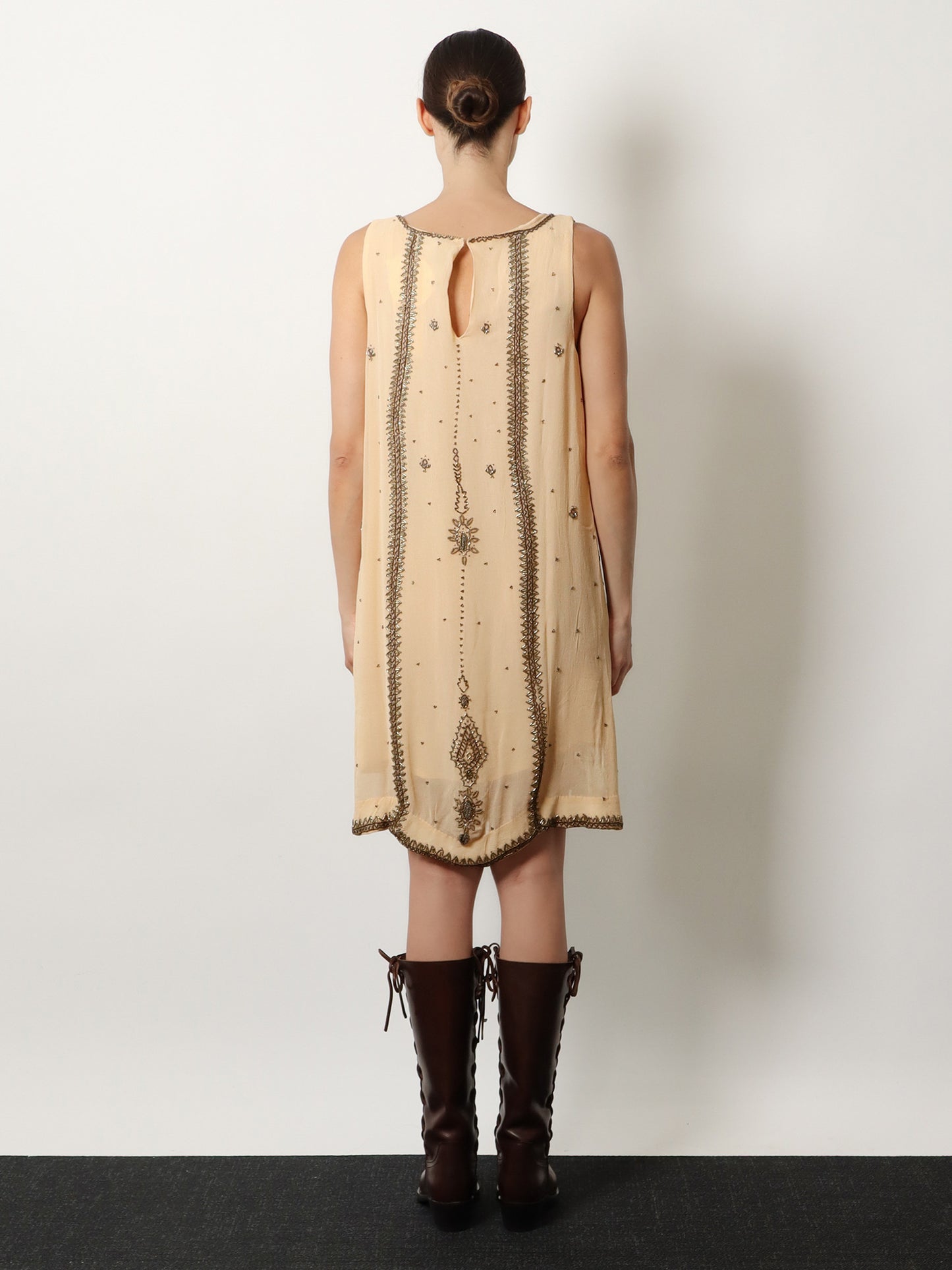 Anabel viscose dress with embroidery