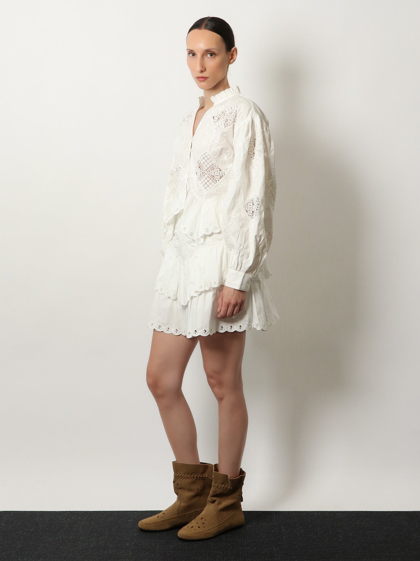 Soneva  angallo lace skirt