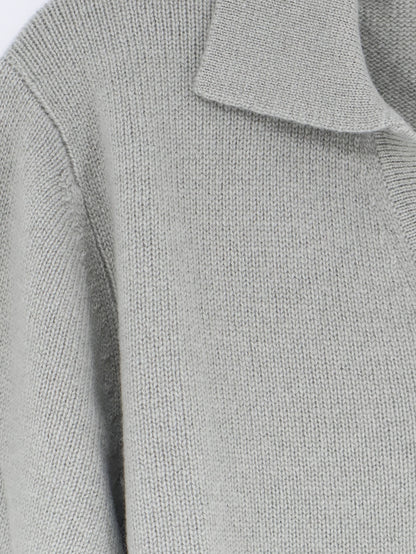 Cashmere sweater thumbnail