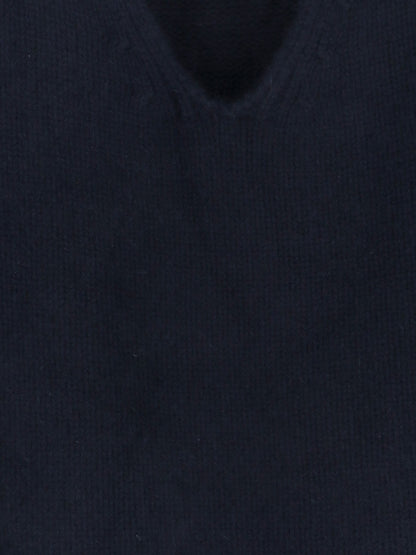 Cashmere sweater thumbnail