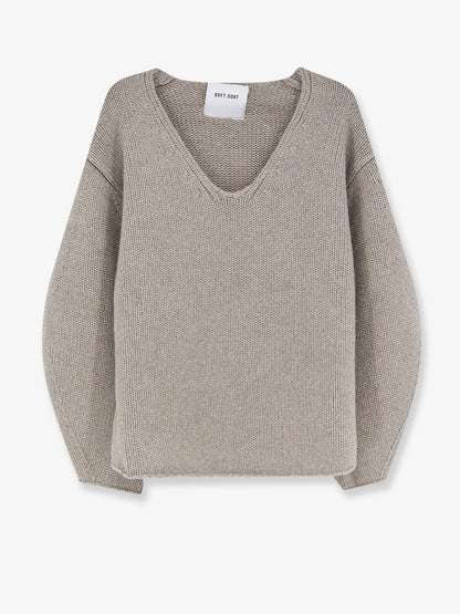 Cashmere sweater thumbnail