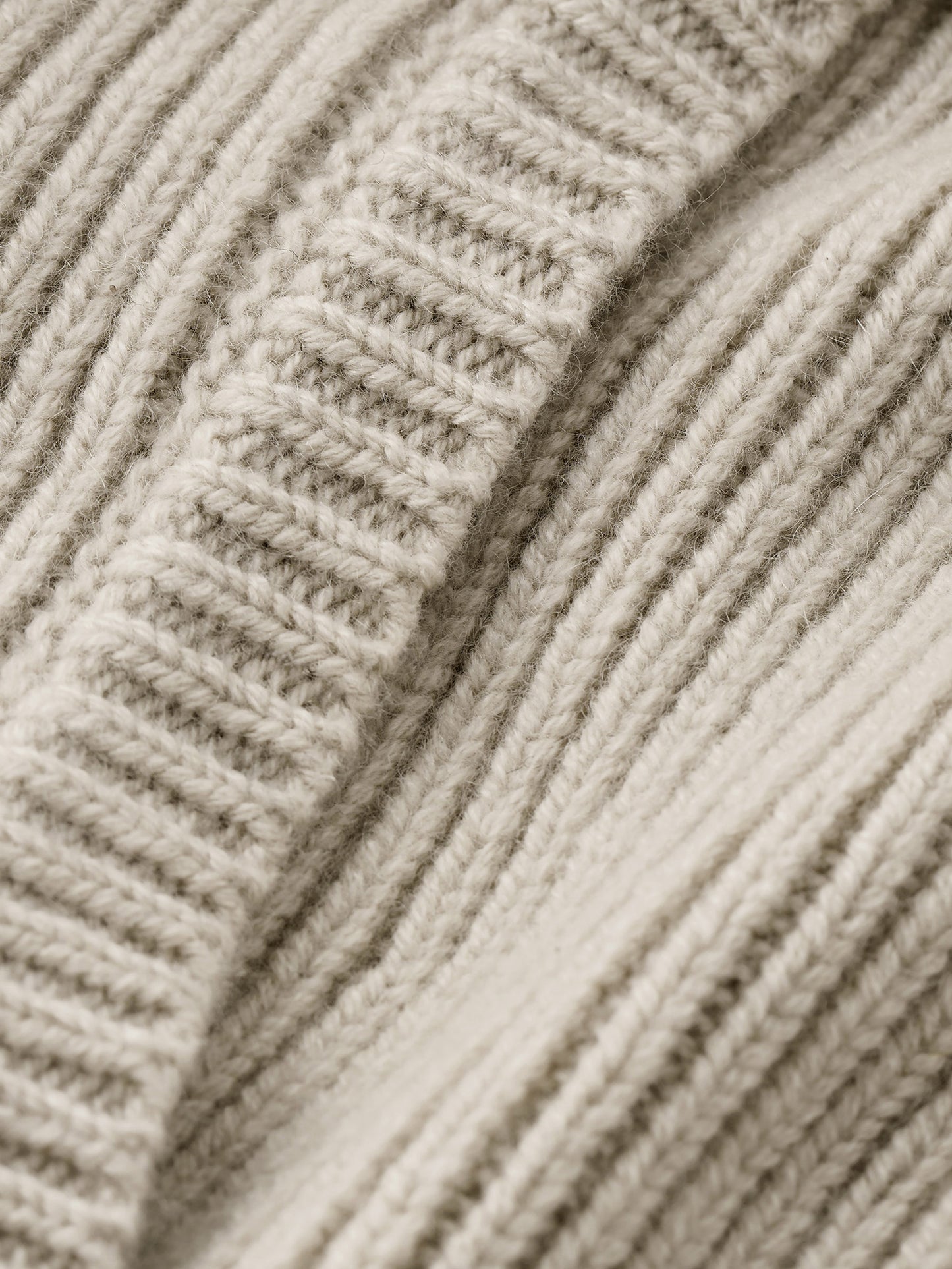 Cashmere bonet
