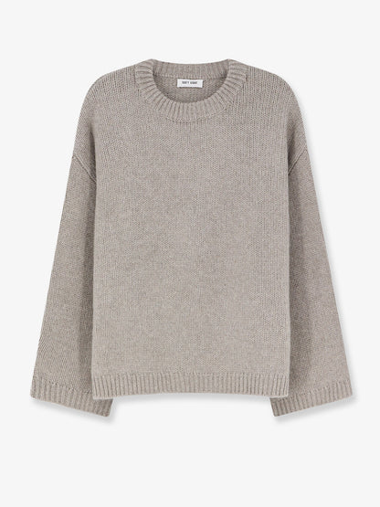 Cashmere sweater thumbnail