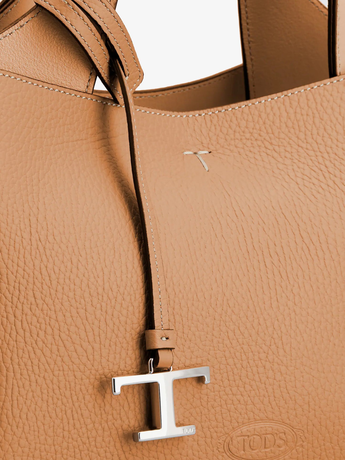 Borsa a tracolla in pelle con dettaglio T Timeless in metallo
