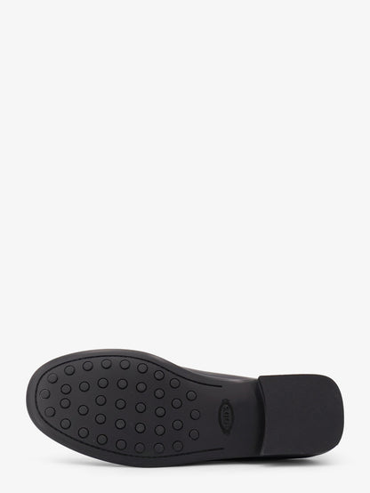 Leather loafers with Gommini detail on the back thumbnail