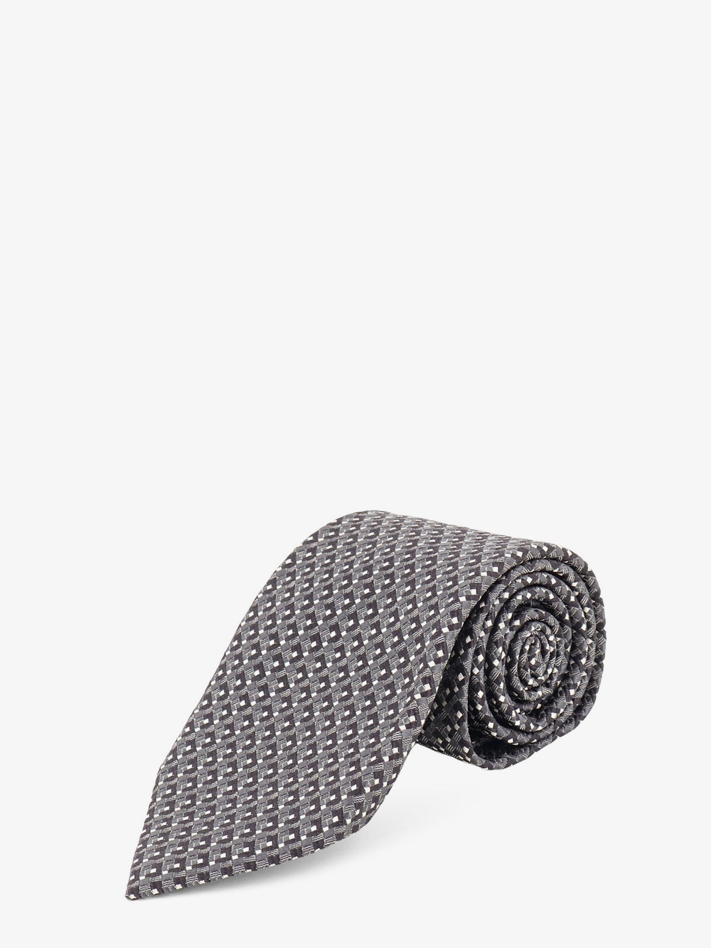 Silk tie with geometric pattern