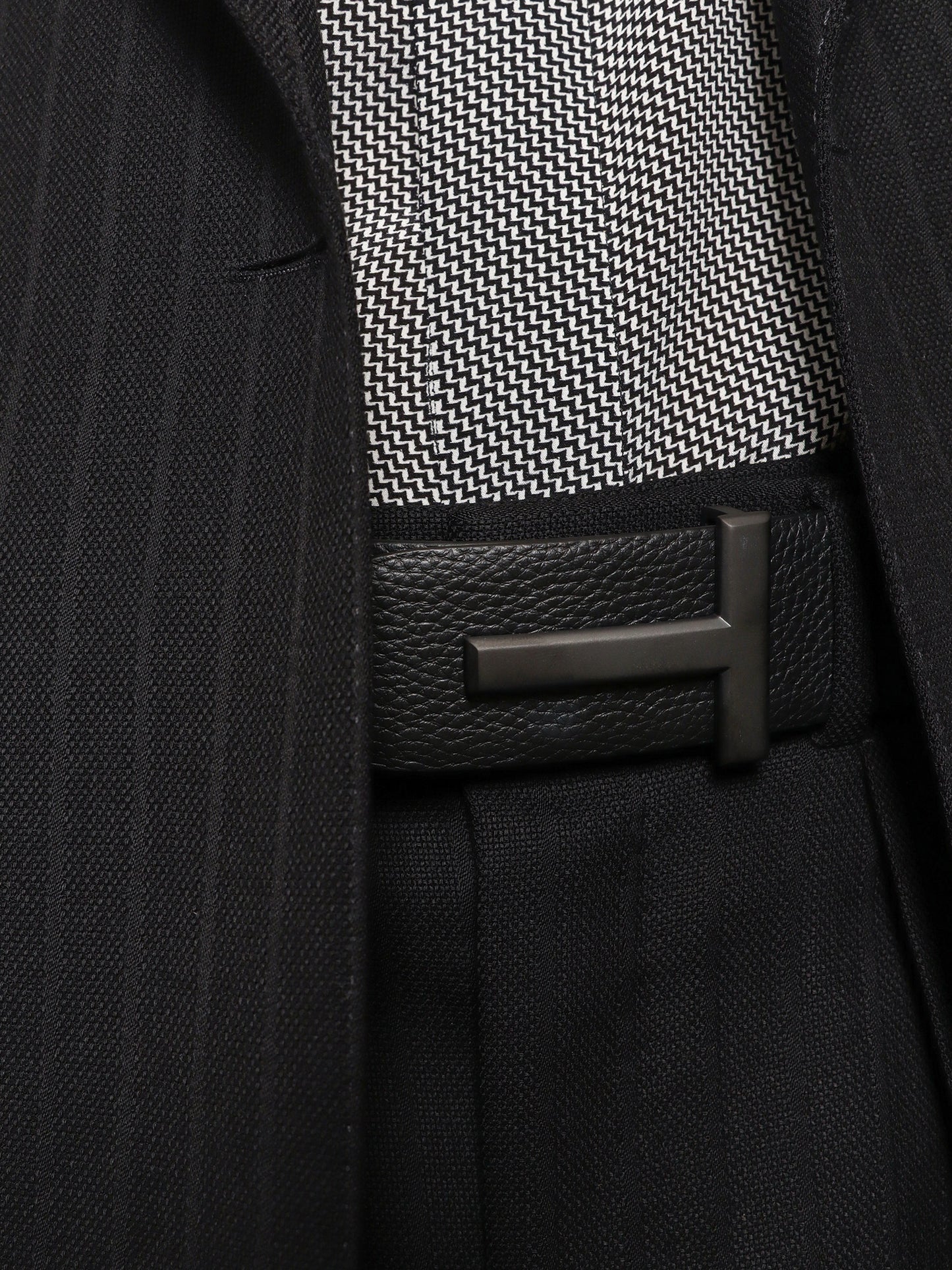 Hammered leather belt