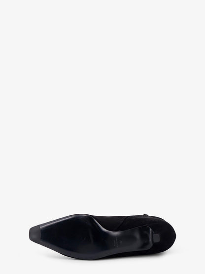 Slim suede boots thumbnail