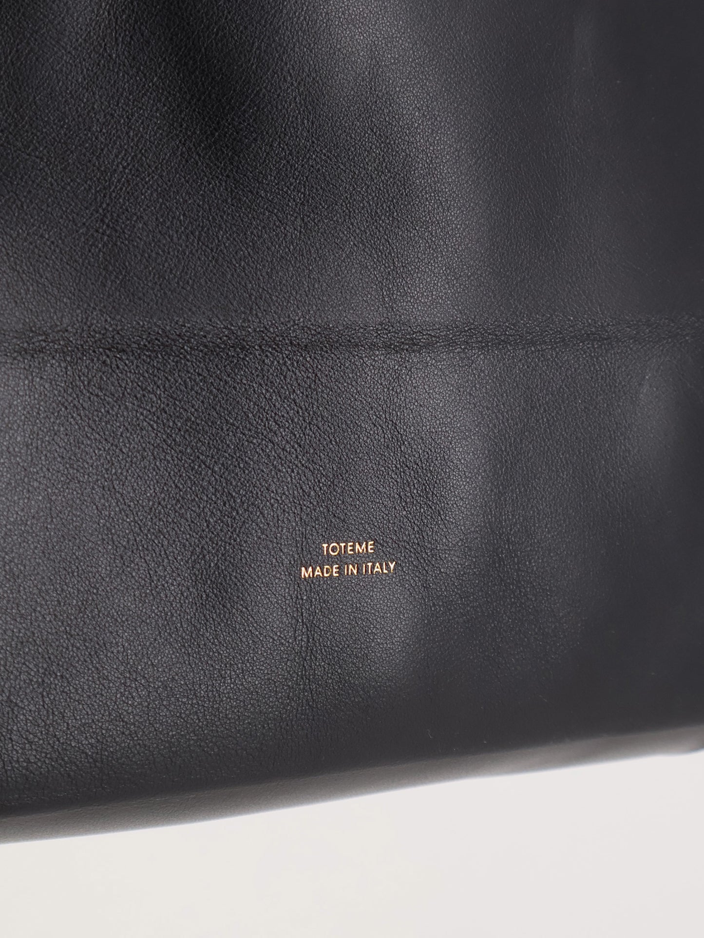 Roam leather shoulder bag