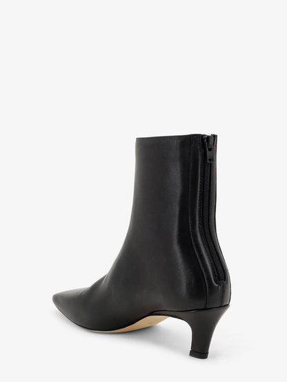 Leather boots thumbnail