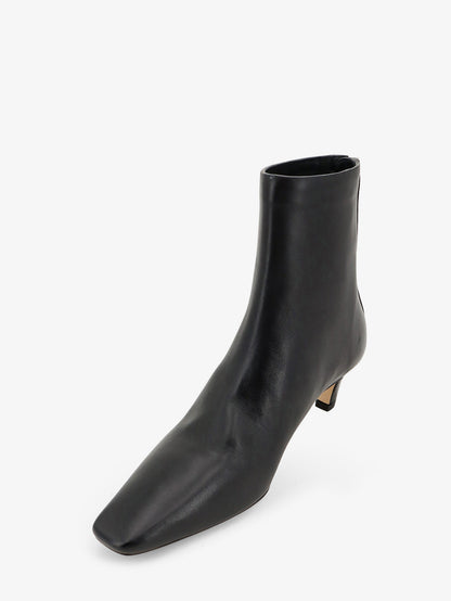 Leather boots thumbnail