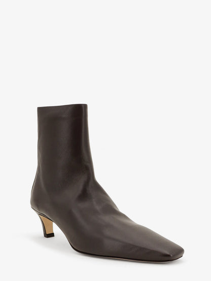 Leather boots thumbnail