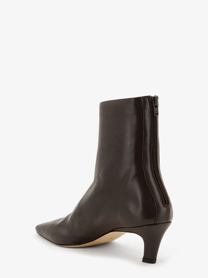Leather boots thumbnail