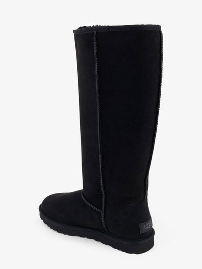 Classic Ultra Tall suede boots thumbnail