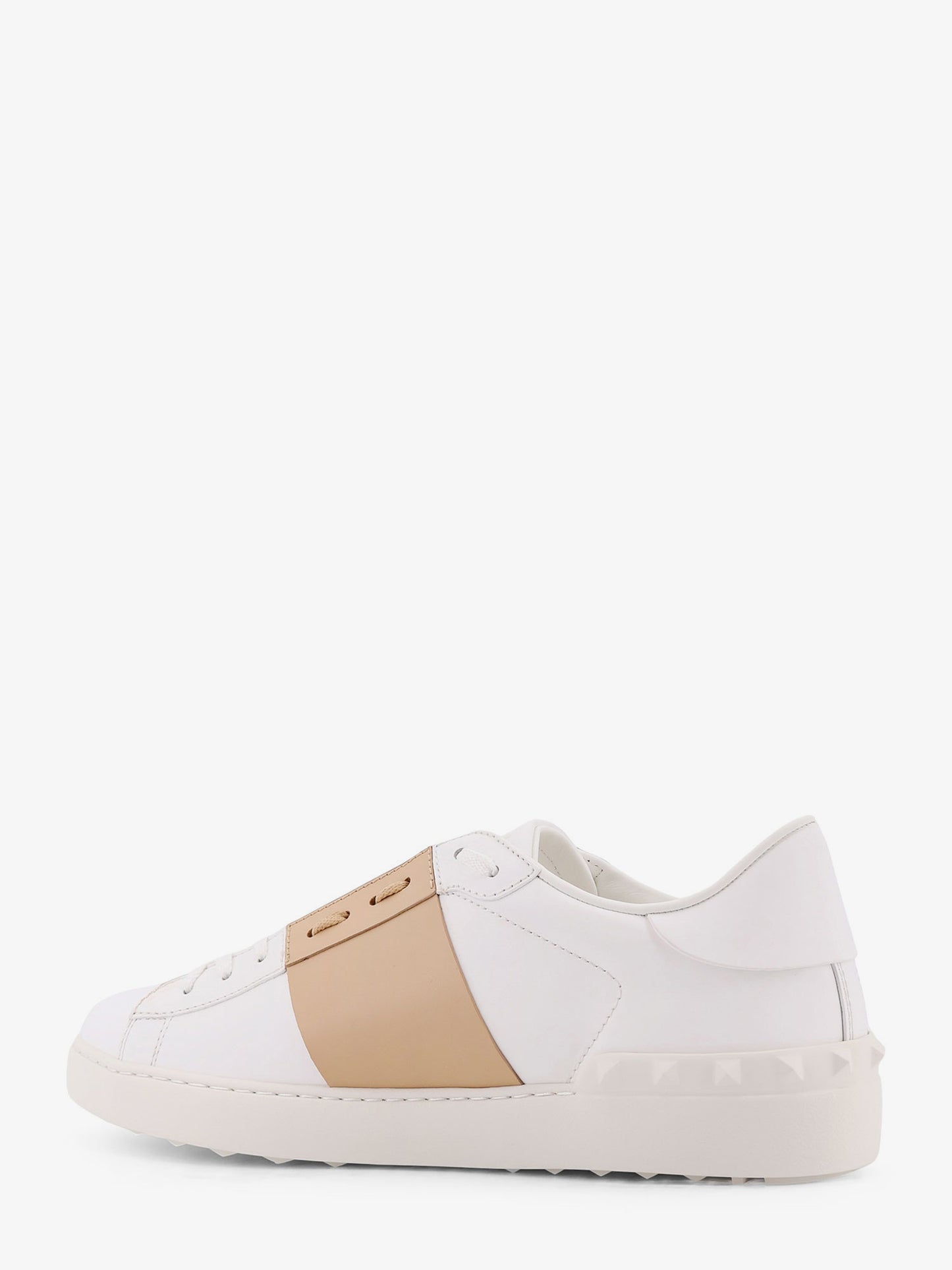 Open leather sneakers