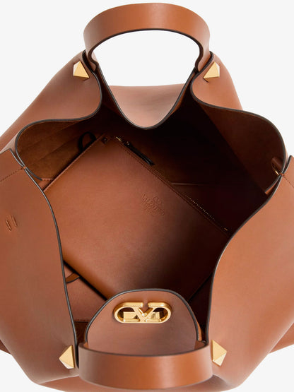 VLogo Signature Leather Tote Bag thumbnail