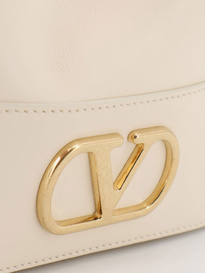 VLogo Signature Leather Bucket Bag thumbnail
