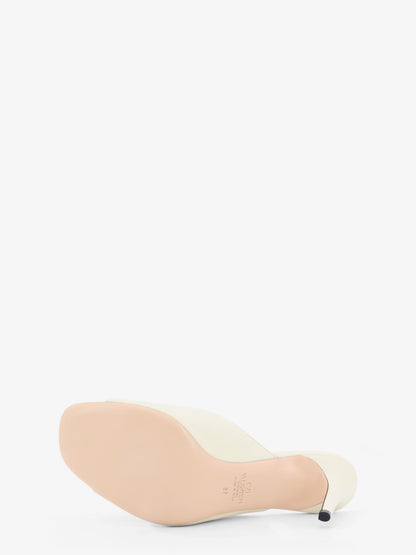 VLogo Signature leather sandals thumbnail