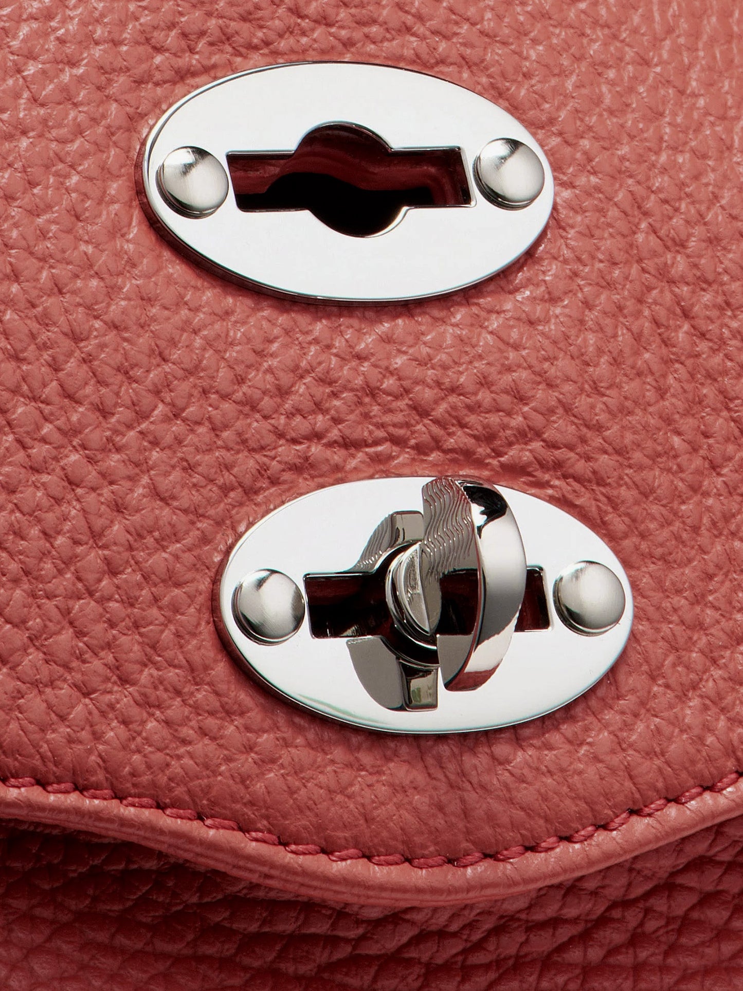 Postina® Baby hammered leather crossbody bag