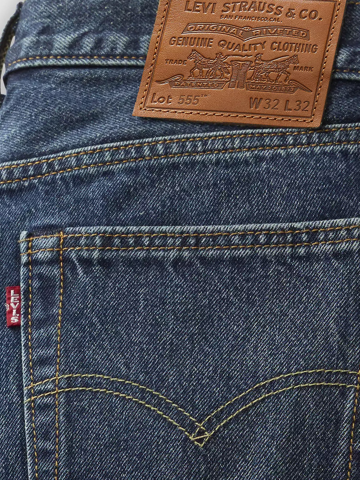 555 Relaxed Straight Jeans