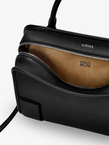 Amazona 180 leather handbag thumbnail